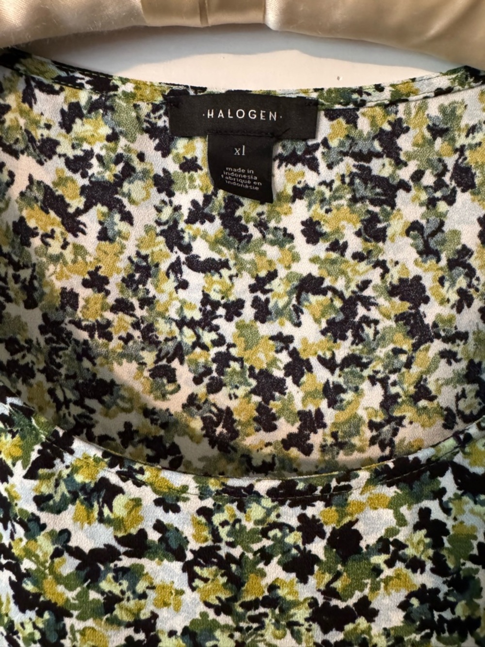 Halogen Green and Black Floral Scoop Neck Top
